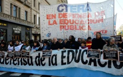 CTERA considera una «estafa» el aumento a los docentes y va al paro con la CGT