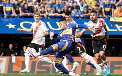 Suspendieron los partidos del fútbol argentino por la muerte del papa Francisco: qué pasa con el Superclásico