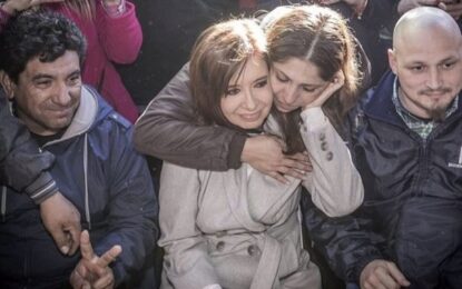 Cristina Kirchner: «A los argentinos no le alcanza la guita para nada y la vida cotidiana se hace muy pesada»