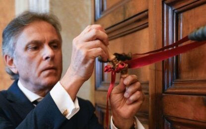 Sellaron el departamento del papa Francisco en el Vaticano: los motivos