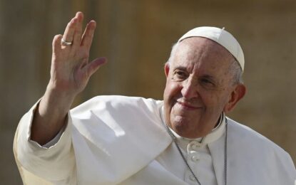 Netflix: la serie que cuenta la historia del papa Francisco y es furor en la plataforma