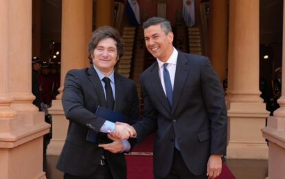Milei viajó a Paraguay para negociar las condiciones que pone el Mercosur a los tratados de libre comercio