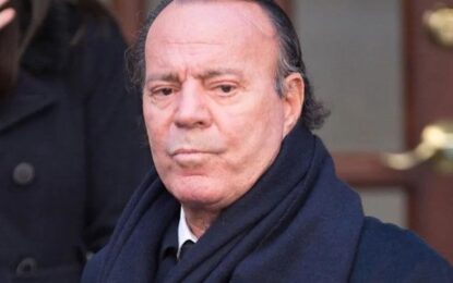 Preocupación por la salud de Julio Iglesias: qué es el osteoblastoma vertebral que padece el artista