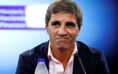 Luis Caputo celebró la baja del dólar: «Pasó lo que dijimos que iba a pasar»