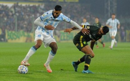 Con un golazo de Maxi Salas, Racing se lo dio vuelta a Defensa y Justicia y clasificó a octavos