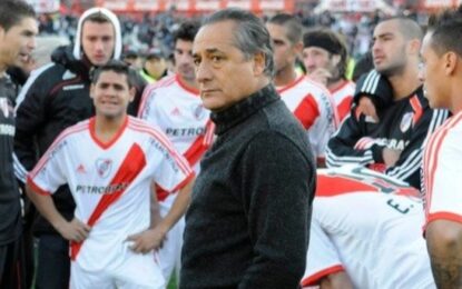 El jugador que sufrió el descenso de River, se retiró y ahora vive del campo