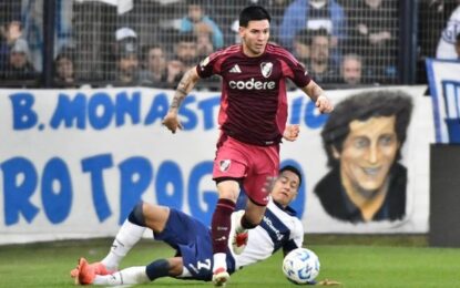 River goleó a Gimnasia en el Bosque en la previa al Superclásico