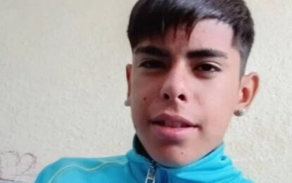 Murió un adolescente de 15 años tras ser atropellado por un camión de basura y su familia reclama justicia