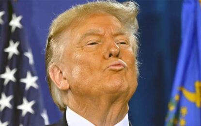 Estados Unidos: Donald Trump ordenó detener los trámites de visas para estudiantes