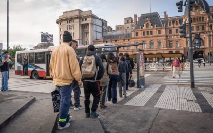 Paro de colectivos en todo el país: empezó la medida de fuerza que anunció la UTA por 24 horas