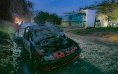 Tensión en Mar del Plata: prendieron fuego la casa y el auto del portero de un jardín, acusado de abuso sexual