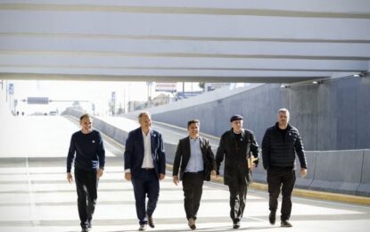 Axel Kicillof contra Javier Milei: lo invitó a visitar la Provincia para ver «si sirve o no la obra pública»