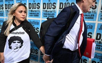Mario Baudry habló tras la suspensión del juicio de Diego Maradona: «Nada lo amerita»