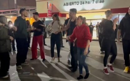 Apagón en la Ciudad de Buenos Aires: Noelia Marzol tuvo que suspender su función y bailó a oscuras en la calle