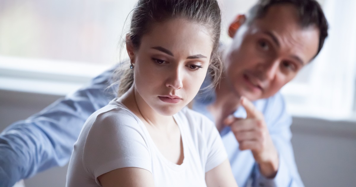 el-significado-de-quedarse-en-silencio-ante-los-problemas,-segun-la-psicologia