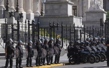 La insólita pelea por los baños del Senado: los K le piden a Villarruel que impida el ingreso de policías y Bullrich salió a cruzarlos