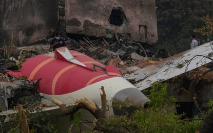 Horror tras el accidente de Air India: familias británicas recibieron cuerpos equivocados