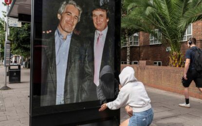 «Fake news»: la Casa Blanca trata despegar a Donald Trump del caso Epstein y frenar la tormenta política