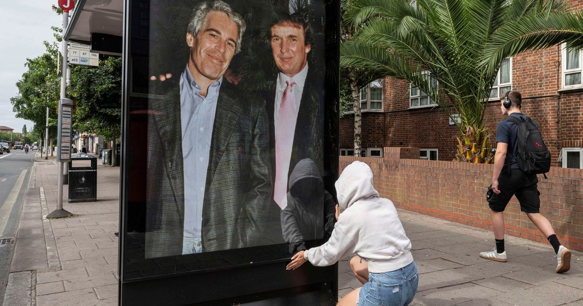 «fake-news»:-la-casa-blanca-trata-despegar-a-donald-trump-del-caso-epstein-y-frenar-la-tormenta-politica