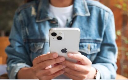 Un virus espía rompió por primera vez el cerco de seguridad de Apple: roba claves desde las fotos del iPhone