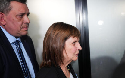 Una rara sanción a 24 policías se mete en la campaña: Bullrich recibió a Bondarenko y exigió a Kicillof que reincorpore a los cesanteados