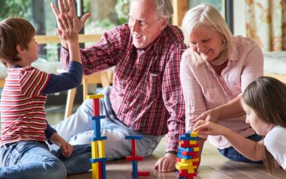 Día de los Abuelos 2025: las mejores frases y mensajes para compartir este 26 de julio por WhatsApp
