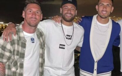 Messi y Neymar saludaron a Paredes tras su regreso a Boca: «Te quiero, hermano»