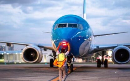 Sin acuerdo con el Gobierno, los controladores aéreos confirmaron el paro: cómo será el cronograma