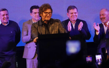 Milei lanzó la campaña libertaria en Provincia y vinculó a Kicillof y al kirchnerismo con el escándalo del fentanilo