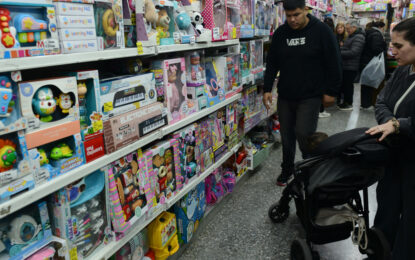 Día del Niño 2025: a pesar de las promociones, las ventas cayeron y el gasto promedio se hundió 21,1%