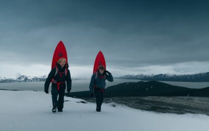 La última aventura de los Gauchos del Mar, con la voz en off de Ricardo Darín: surfear en la Antártida, un desafío para proteger la tierra de todos