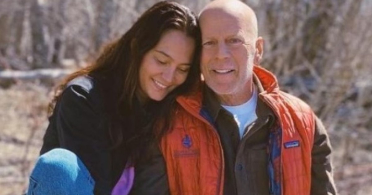la-esposa-de-bruce-willis-dice-que-el-actor-goza-de-buena-salud,-pero-que-le-falla-el-cerebro-y-pierde-el-lenguaje