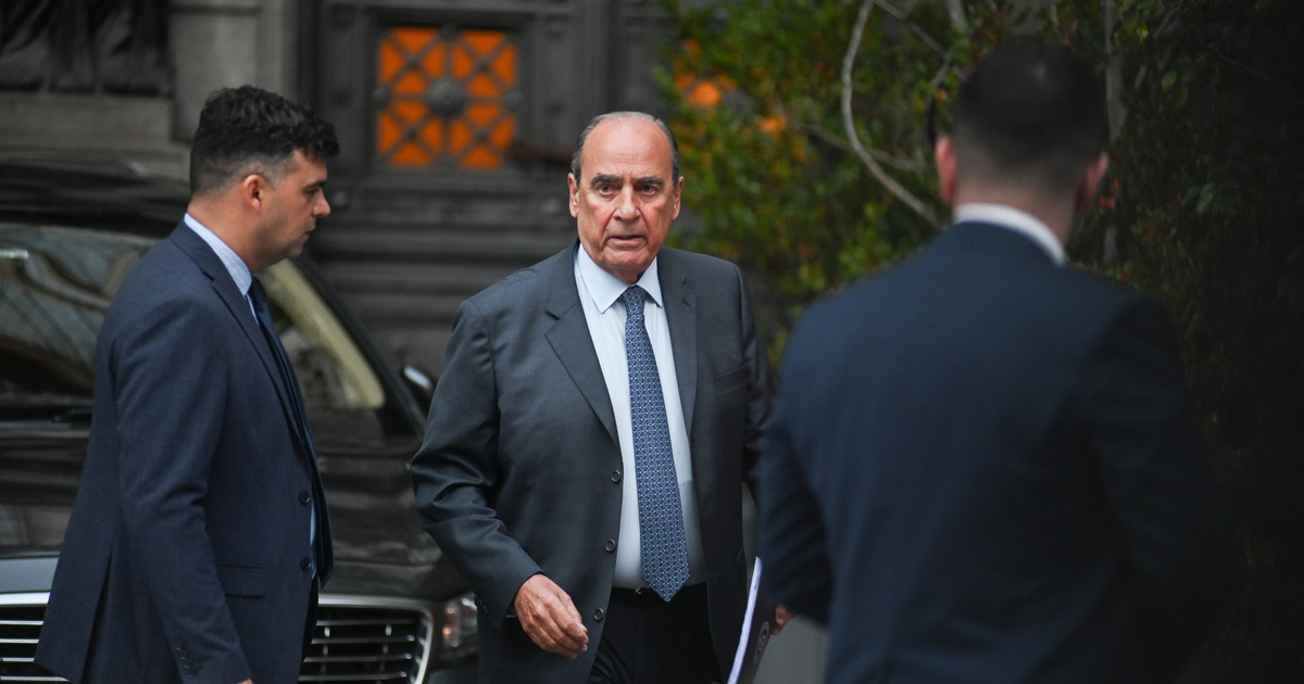 ahora-el-gobierno-concentra-su-estrategia-en-apuntar-contra-spagnuolo:-«el-presidente-no-tendria-que-haber-confiado-en-el»,-dijo-francos