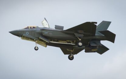 Se volvió a estrellar el avión de guerra más caro del mundo: la misteriosa falla de software que desconcierta al Pentágono