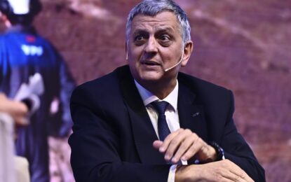 YPF busca enamorar inversores en la cumbre mundial del gas: lanza en Milán el proyecto para exportar GNL