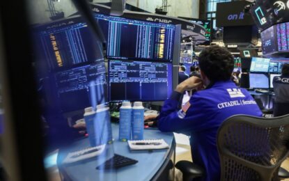 Acciones argentinas en Wall Street rebotan hasta 4% tras el derrumbe post electoral