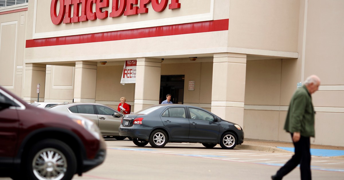office-depot-despidio-a-un-empleado-que-se-nego-a-imprimir-carteles-de-charlie-kirk:-«no-hago-propaganda-politica»