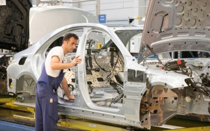 Luces rojas: la economía frenó su crecimiento y cayó 0,1% en el segundo trimestre