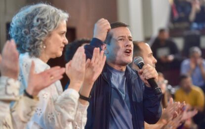 El PJ porteño se envalentona contra Milei y, a diferencia de Kicillof, sube a Cristina Kirchner a la campaña