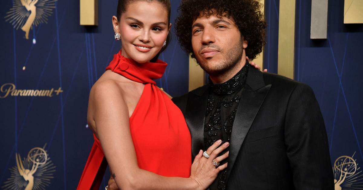 se-casaron-selena-gomez-y-benny-blanco:-todo-sobre-su-historia-de-amor-y-su-boda-sonada-en-california