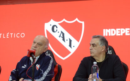 El abogado de la U de Chile, durísimo con el pedido de Grindetti e Independiente: «Solo en su mente puede haber algo tan delirante»