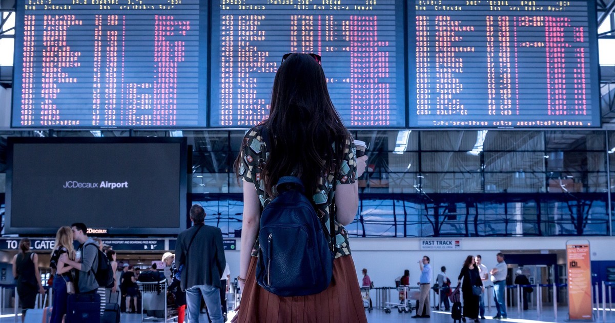 un-nuevo-metodo-de-“catfishing”:-como-estafadores-usaron-un-aeropuerto-para-enganar-a-solitarios-en-linea