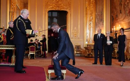 David Beckham, el jefe de Lionel Messi, ya es Sir: el rey Carlos III lo nombró caballero en una emotiva ceremonia en Windsor