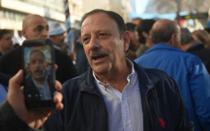 Ricardo Quintela solicitó la renuncia de todo su gabinete en La Rioja