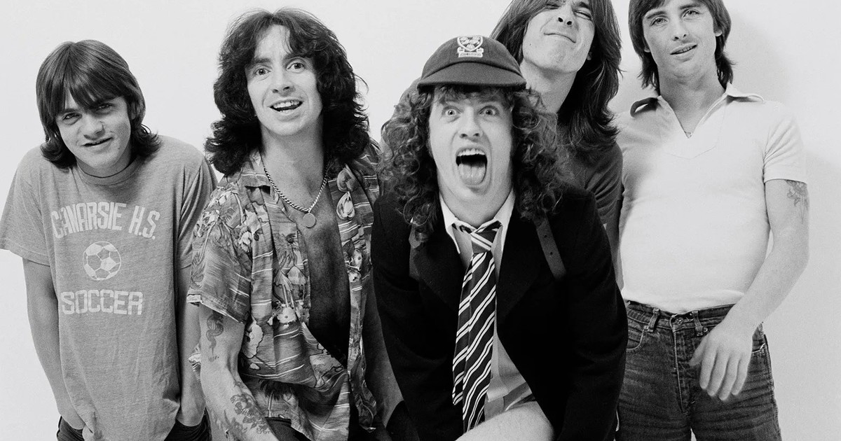 la-historia-de-la-cancion-que-ac/dc-dejo-de-tocar-en-vivo-por-respeto-a-bon-scott:-«juramos-amistad-eterna»