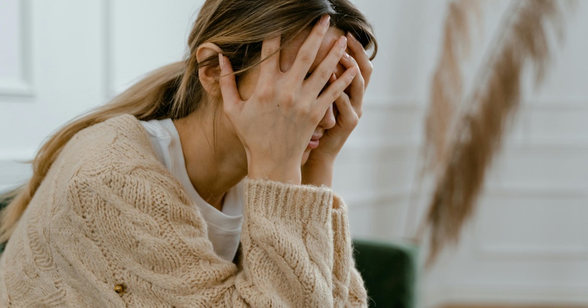noto-un-cambio-repentino-en-su-rostro-y-descubrio-que-tenia-un-problema-de-salud:-«sentia-como-si-algo-me-pisoteara-la-cara»