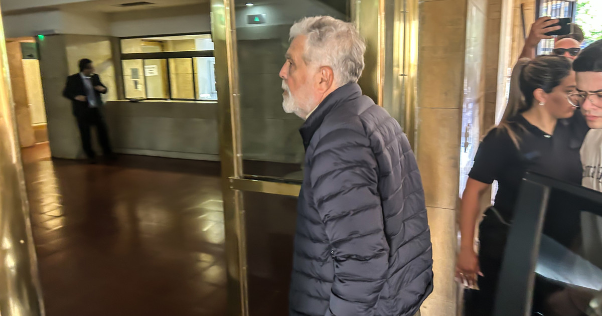 julio-de-vido-se-presento-en-comodoro-py-y-quedo-detenido-para-cumplir-la-condena-por-la-tragedia-de-once