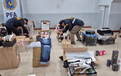 Millonaria incautación de contrabando en Corrientes: hallaron perfumes, cremas, zapatillas y anabólicos