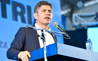 Kicillof presiona por la deuda: dice que no es para financiar déficit y que si el Gobierno no lo autoriza, entra en default