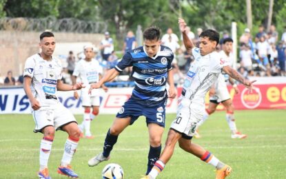 Dos hombres de Chiqui Tapia pelean por un ascenso: el Acassuso del inoxidable Pipo Marín le ganó el primer chico al Armenio del «secanucas» Nakis